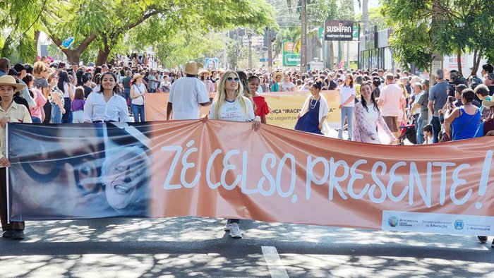 Desfile_civico_celebrou_o_aniversario_de_Araraquara_na_Bent_ode_Abreu_-_Foto_Tete_Viviani_2.jpg