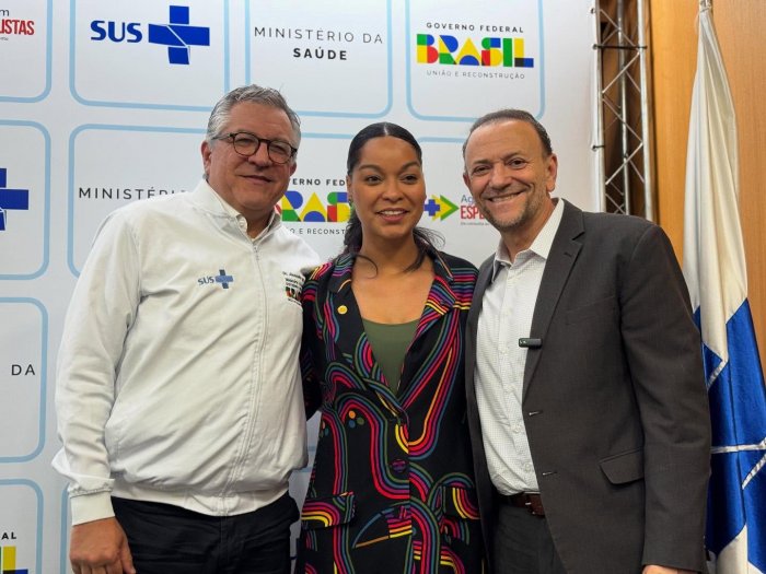 O_ministro_da_Saude_Alexandre_Padilha__a_deputada_estadual_Thainara_Faria_PT_e_Edinho_Silva_o_ex-prefeito_e_presidente_nacional_do_PT.jpg