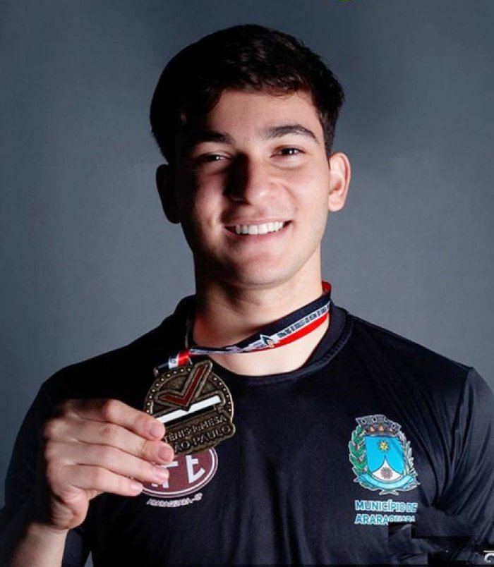 foto_01_Victor_Moura_conquista_ouro_prata_e_bronze_em_Marilia.jpg