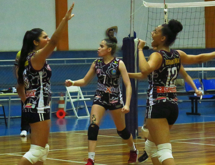 Vôlei feminino sub-19 conquista 2ª vitória no Paulista
