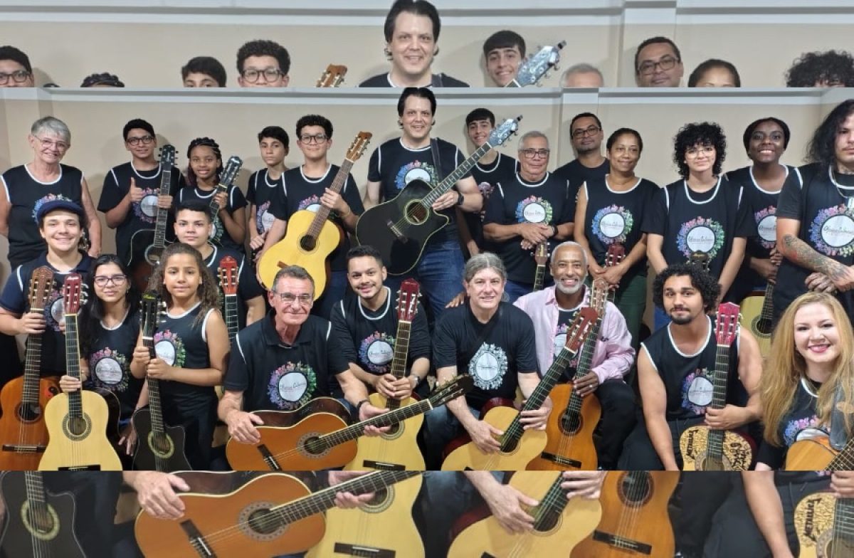 Orquestra de Violões reúne gerações em concerto gratuito no Palacete das Rosas (dia 29)